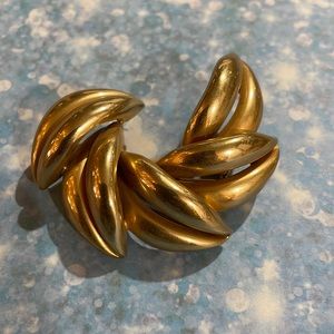 Gold Tone Metal Pin Brooch this is heavy well made and Unique